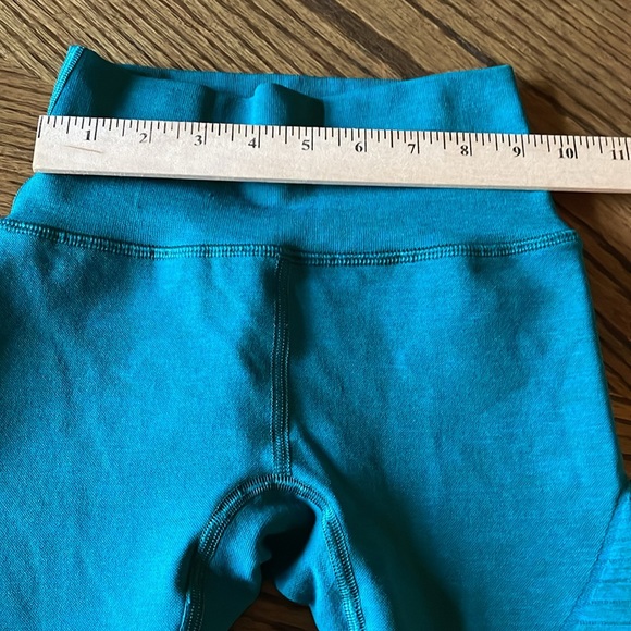 Women’s Turquoise Alphalete Compression Leggings Size XS Never Worn - Picture 6 of 11